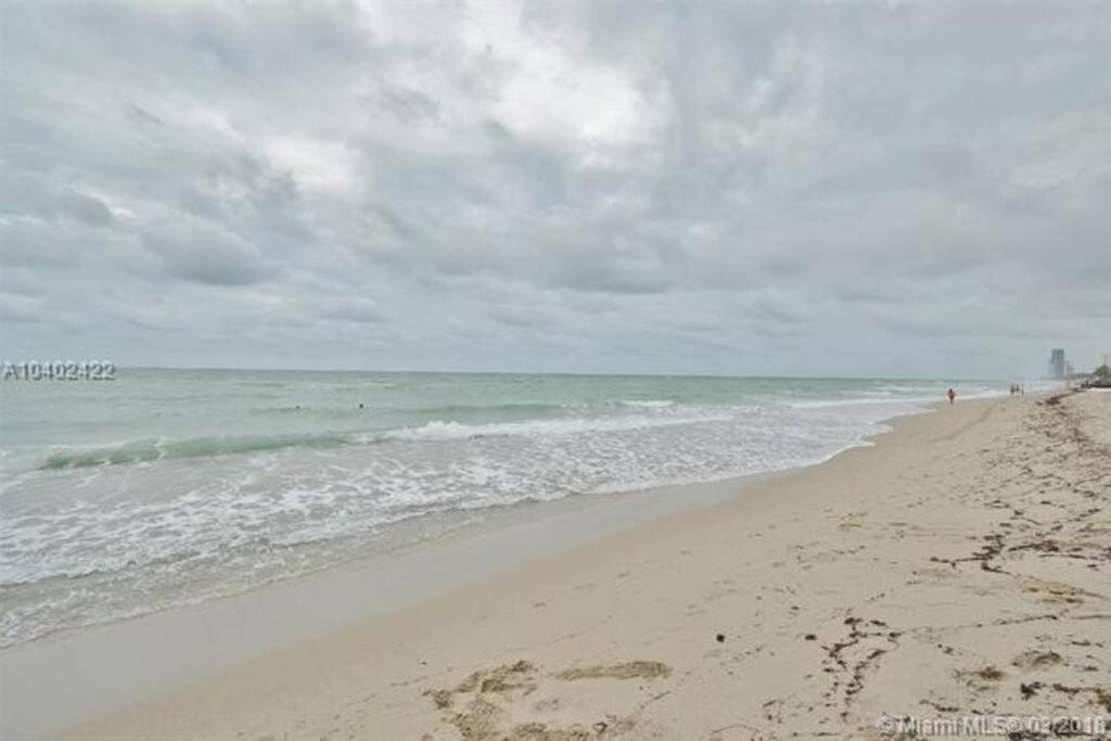 Beautiful Penthouse Condo With Stunning Views Of Both Ocean And City Hollywood Zewnętrze zdjęcie